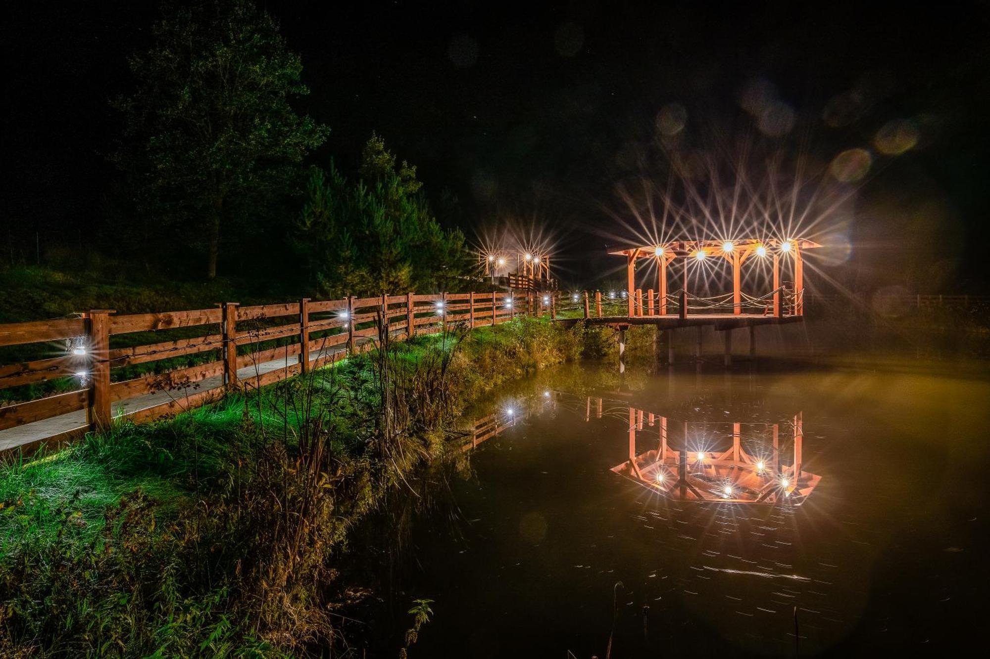 Glamping Pod Gwiazdami Pietrusza Wola Hotel Buitenkant foto