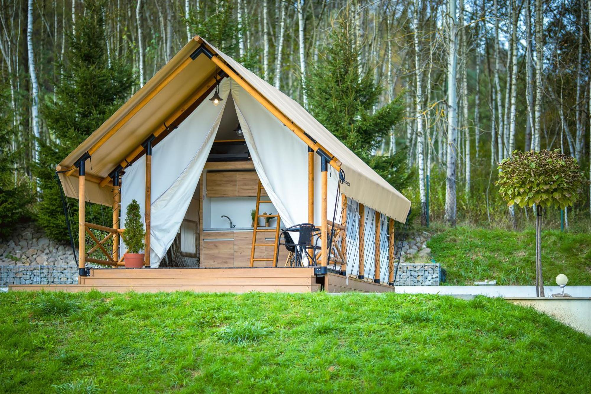 Glamping Pod Gwiazdami Pietrusza Wola Hotel Buitenkant foto