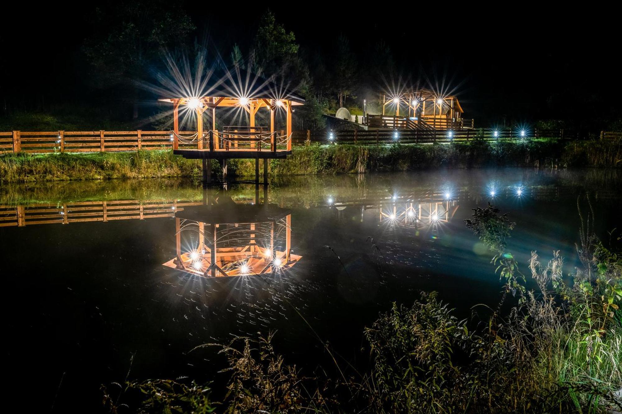 Glamping Pod Gwiazdami Pietrusza Wola Hotel Buitenkant foto