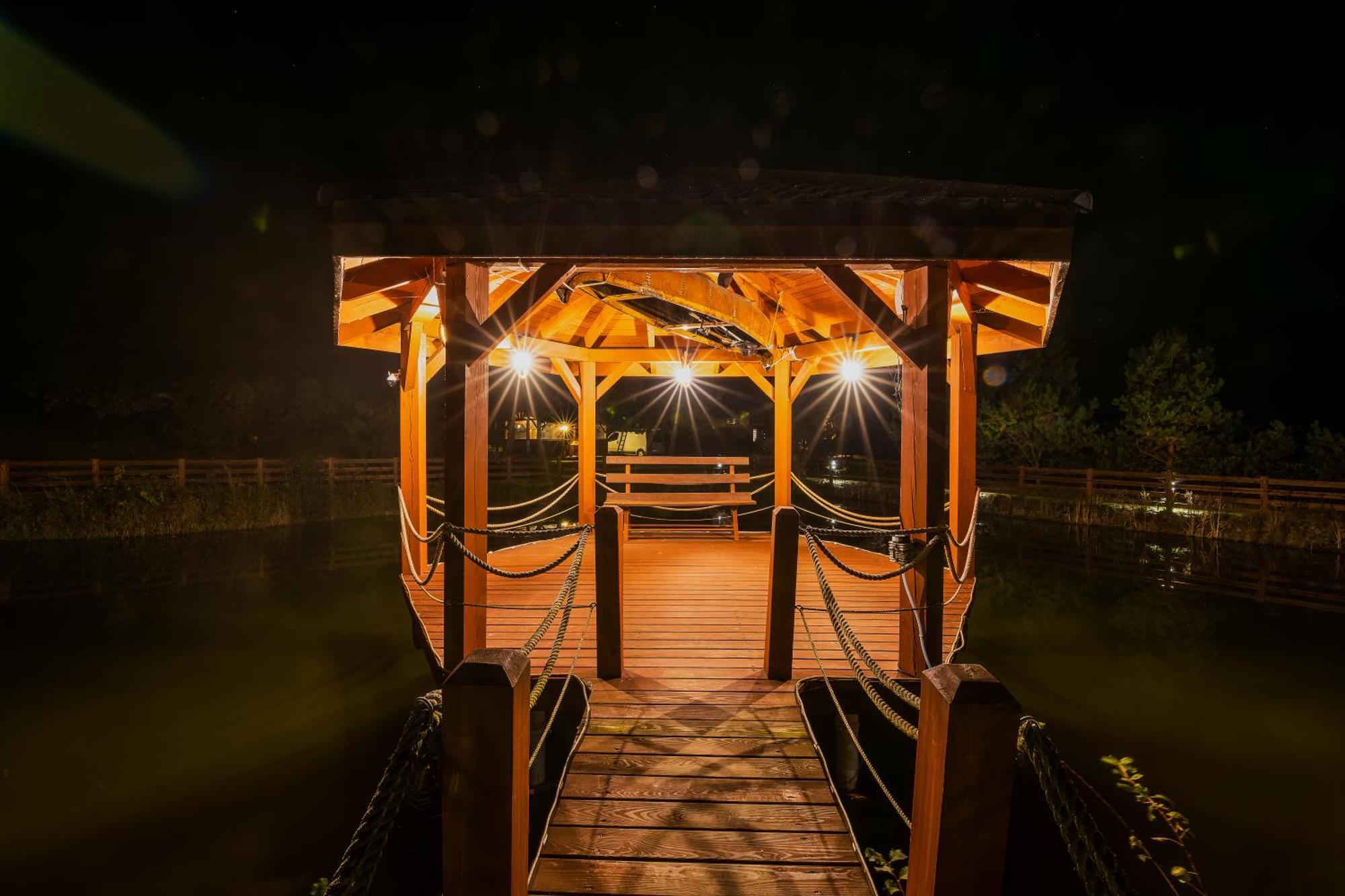 Glamping Pod Gwiazdami Pietrusza Wola Hotel Buitenkant foto